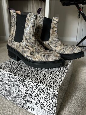 Eytys Unisex leather boots in Python